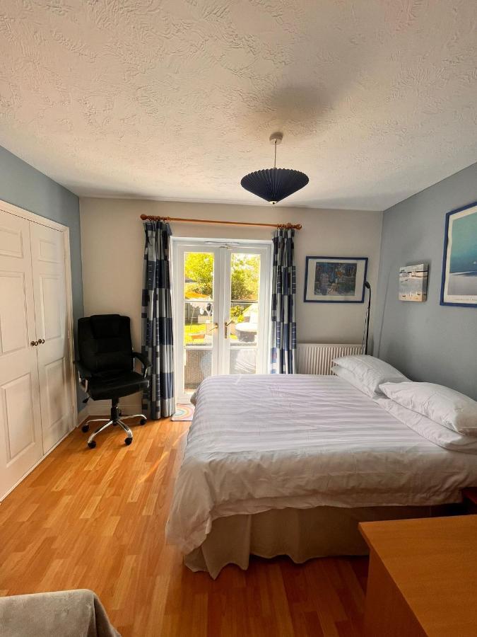 Choice Of One Double Bedroom With A Comfy Double Bed And Private En Suite For Solo Travellers Or Couples ,Or Alternatively Book Two Double Bedrooms For Families Or Friends Paddock Wood Ngoại thất bức ảnh
