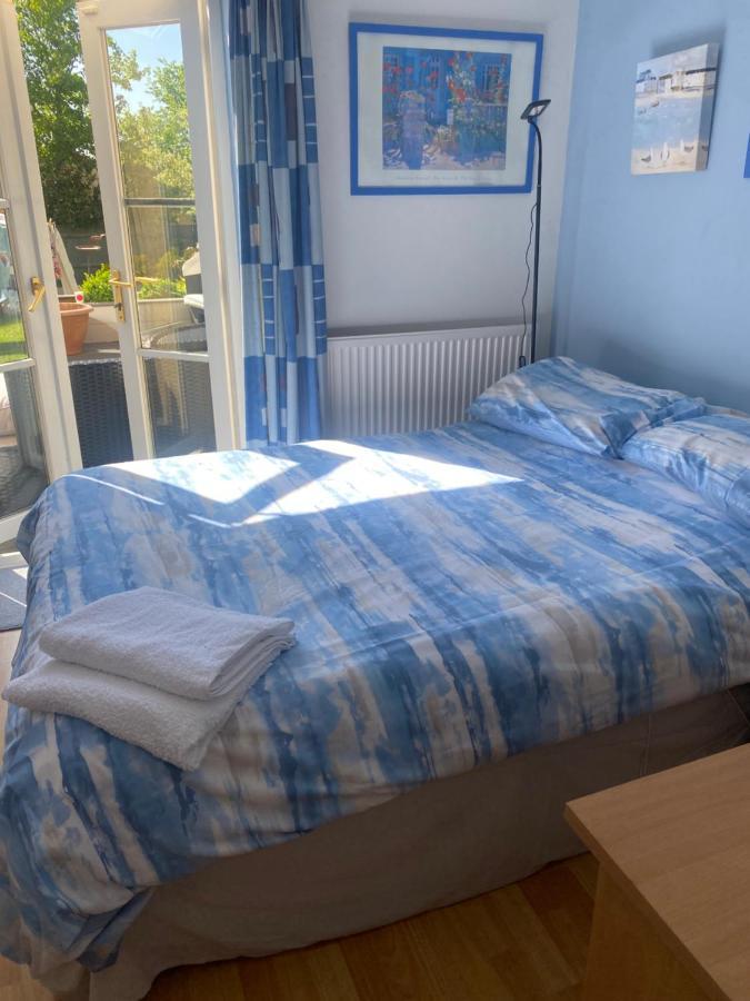 Choice Of One Double Bedroom With A Comfy Double Bed And Private En Suite For Solo Travellers Or Couples ,Or Alternatively Book Two Double Bedrooms For Families Or Friends Paddock Wood Ngoại thất bức ảnh